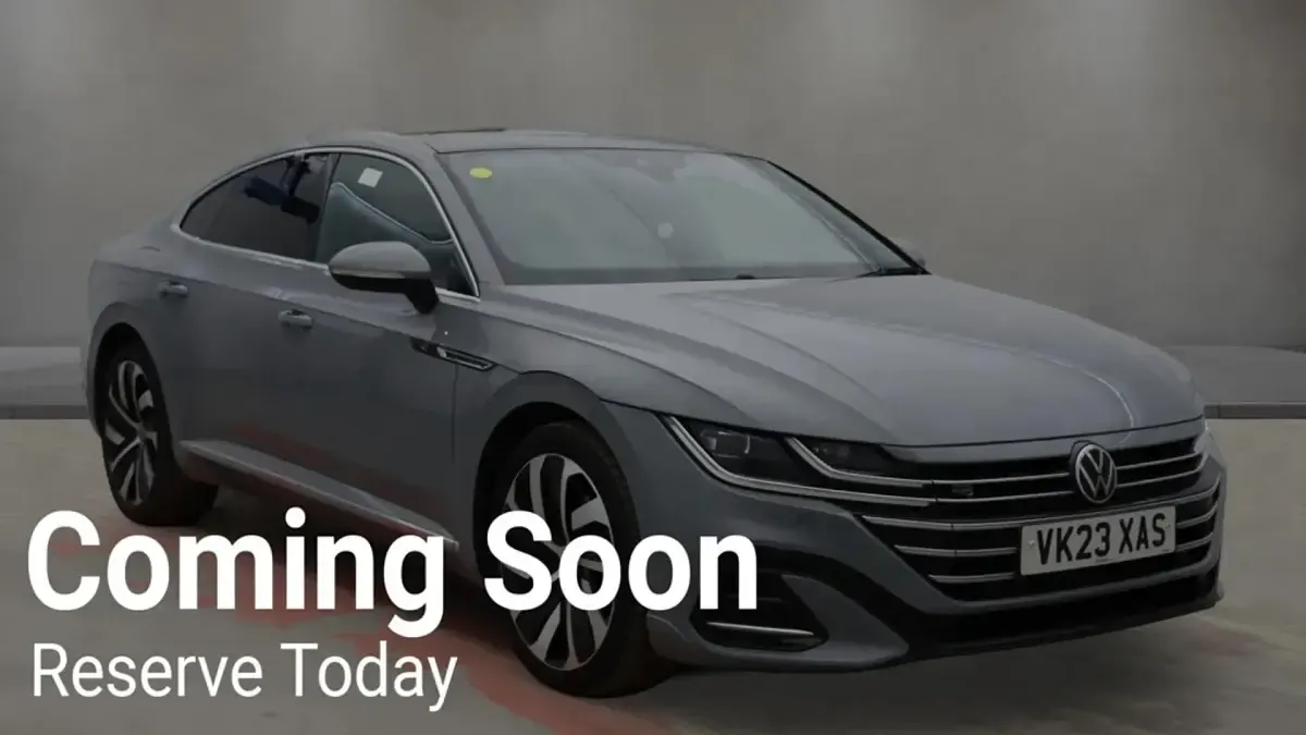Begagnad VW Arteon R-line 190 HK (139 kW) 2023 Halvkombi