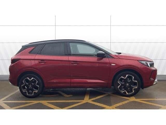 Used Vauxhall Grandland X Ultimate 130 HP (95 kW) 2023 Red SUV