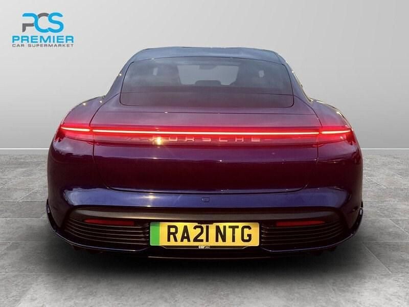 Usado Porsche Taycan Performance Package 319 kW (435 HP) 2021 Azul Sedan
