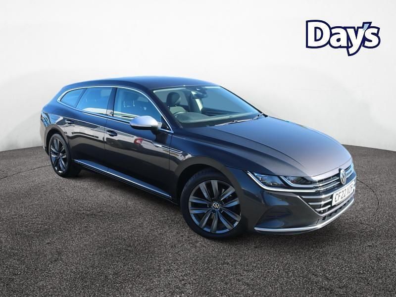 Usado VW Arteon Elegance 150 HP (110 kW) 2022 Cinzento Carrinha