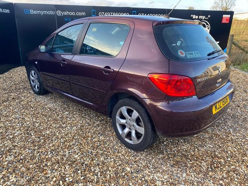 Used Peugeot 307 S 2007 Maroon Hatchback