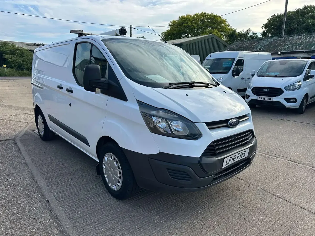 Used Ford Transit Custom 100 HP (73 kW) 2016 White Van