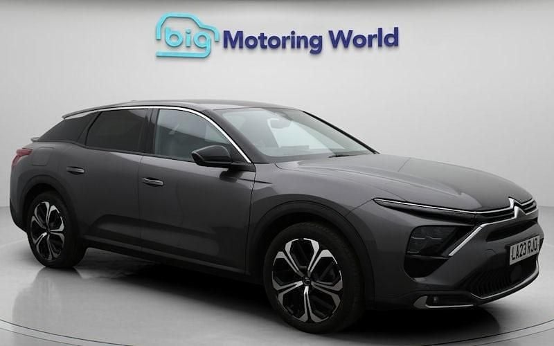Used 2023 Citroën C5 X PureTech Estate | £13,347 (Good price) - Image 1/4