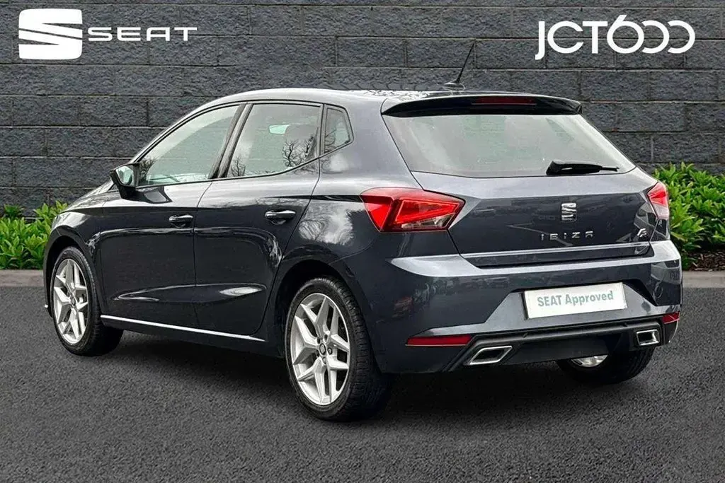 Begagnad Seat Ibiza FR 94 HK (69 kW) 2020 Grå Halvkombi