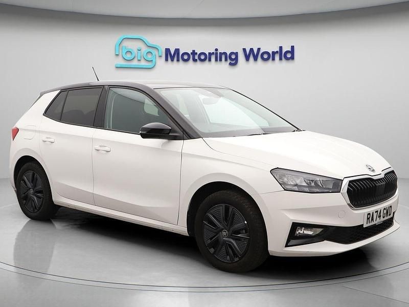 White Used 2025 Skoda Fabia Design Edition Hatchback | £15,955 (Fair price) - Image 1/4
