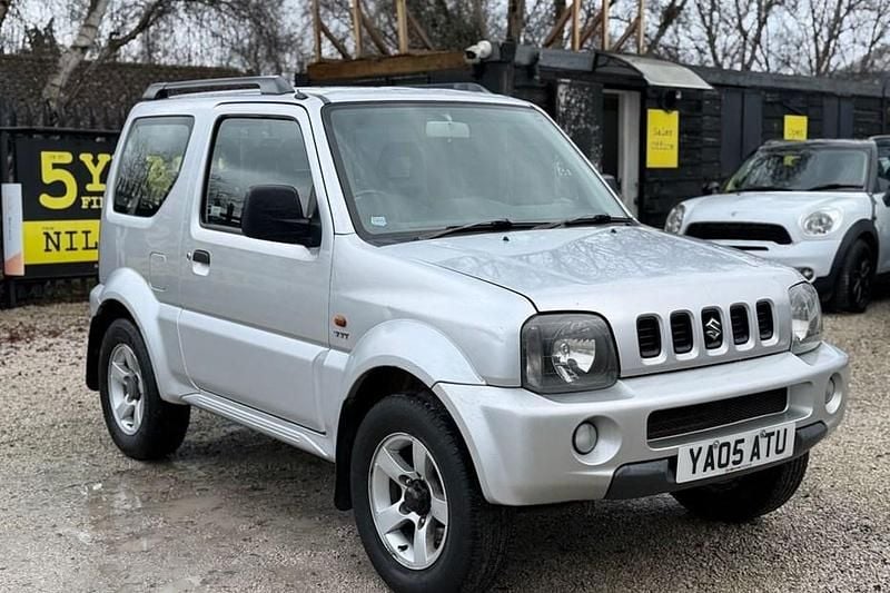 Used Suzuki Jimny 85 HP (62 kW) 2005 Silver SUV