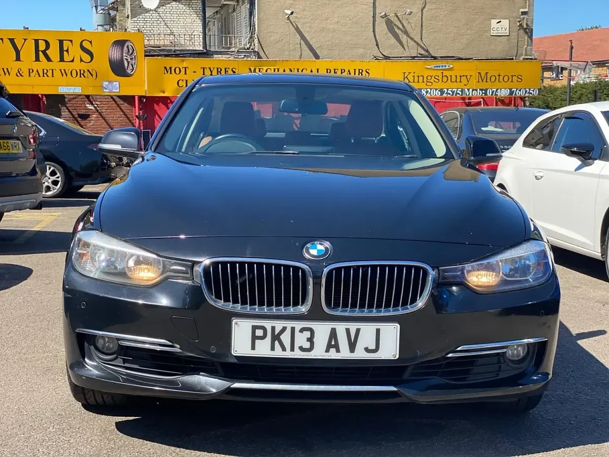 Used BMW 320 Luxury Line 2013 Black Sedan