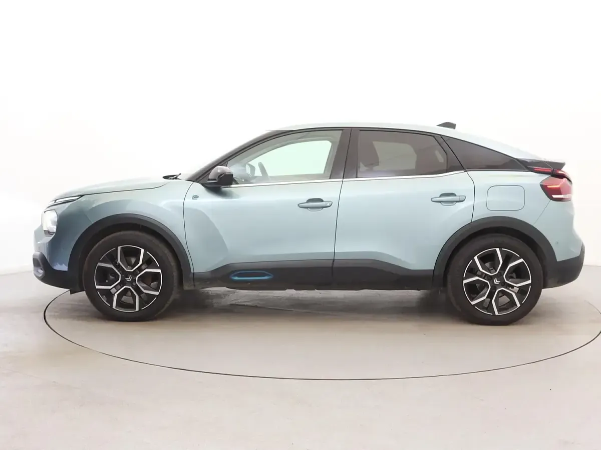 Used Citroën e-C4 Shine 100 kW (136 HP) 2023 Blue Hatchback