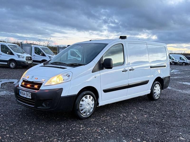 Used Peugeot Expert 128 HP (94 kW) 2014 White Van