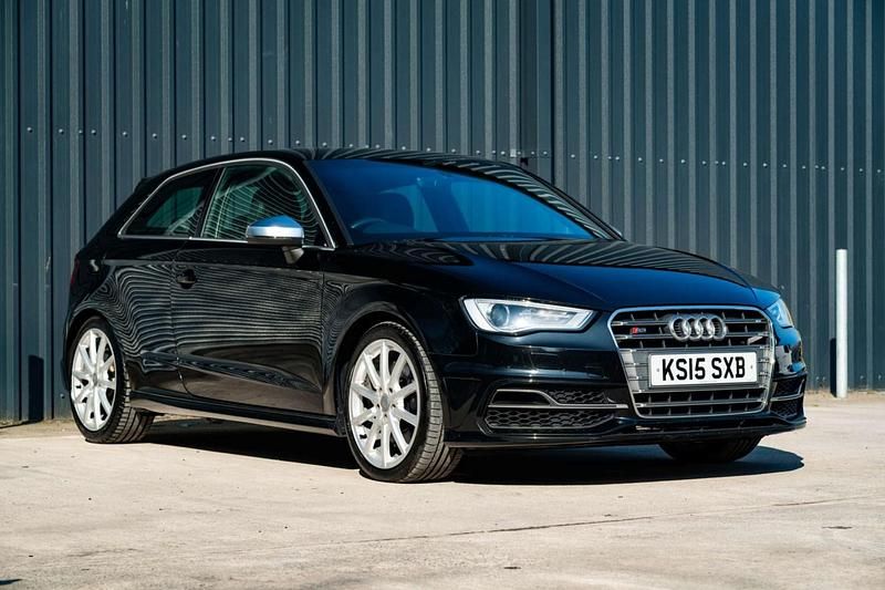 Used Audi S3 Sportback Design 300 HP (220 kW) 2015 Black Hatchback