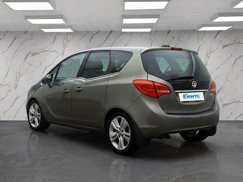Used Vauxhall Meriva S 120 HP (88 kW) 2016 Brown MPV