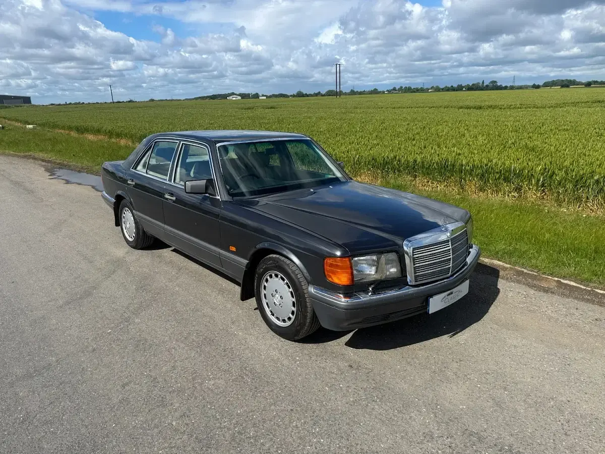 Used Mercedes E420 1989 Grey Sedan