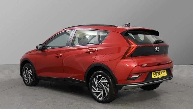 Used Hyundai Bayon Advanced 100 HP (73 kW) 2024 Red SUV