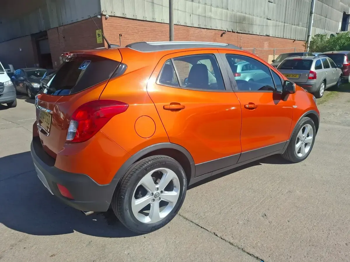 Used Vauxhall Mokka 115 HP (84 kW) 2014 Orange SUV