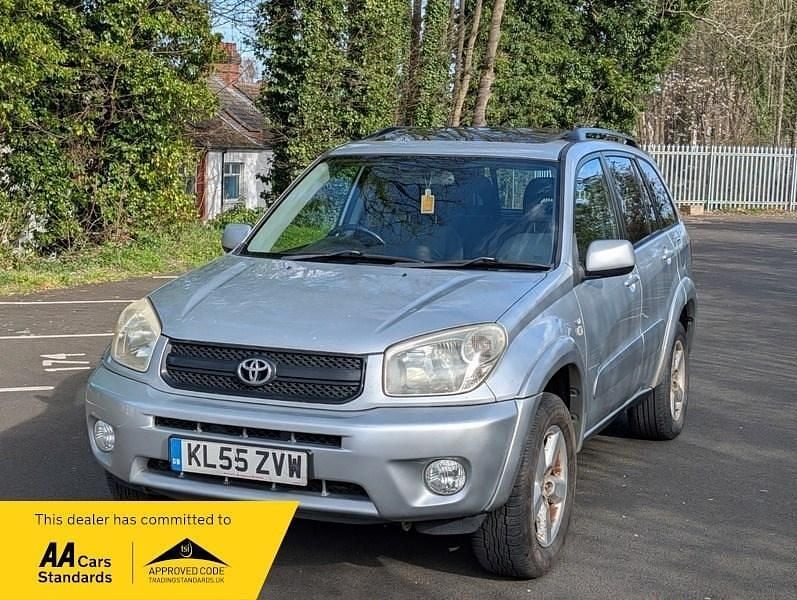 Used Toyota RAV4 147 HP (108 kW) 2005 Silver SUV