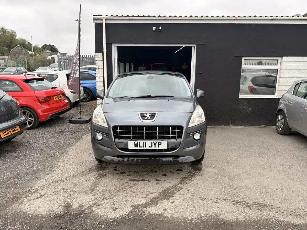 Used Peugeot 3008 Sport 156 HP (114 kW) 2011 Grey Estate