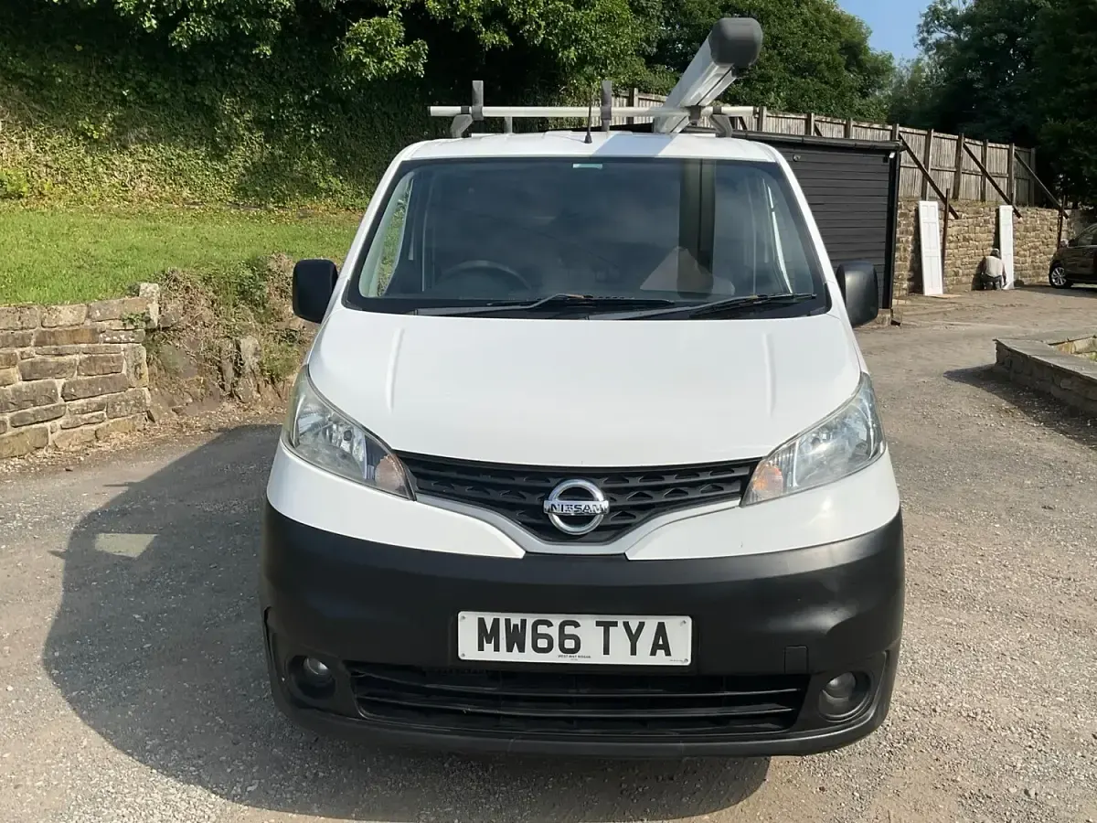 Used Nissan NV200 Acenta 2016 White MPV