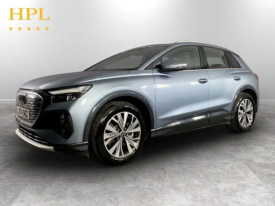 Begagnad Audi Q4 e-tron Sport 210 kW (286 HK) 2024 Blå SUV