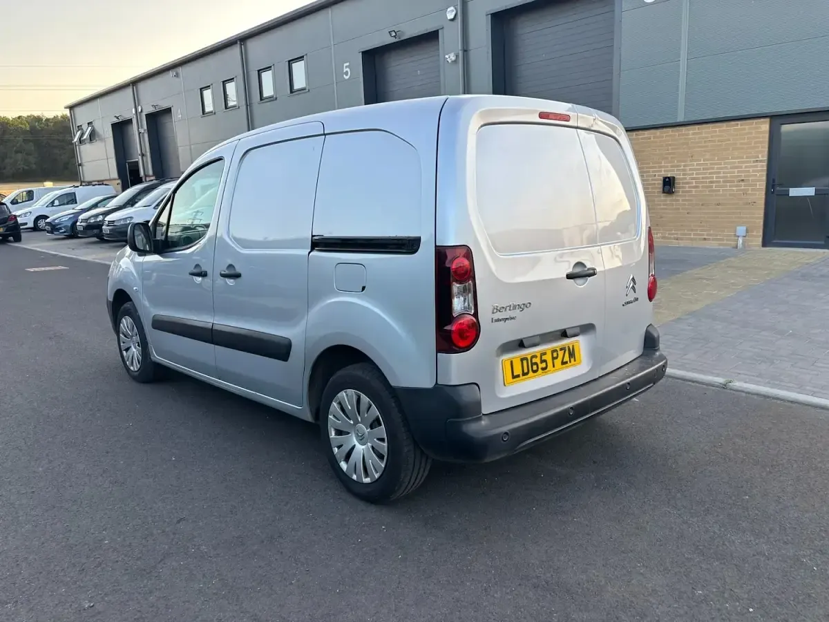 Used Citroën Berlingo 75 HP (55 kW) 2015 Silver MPV