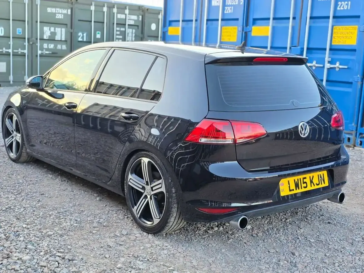 Used VW Golf VII S 125 HP (91 kW) 2015 Black Hatchback