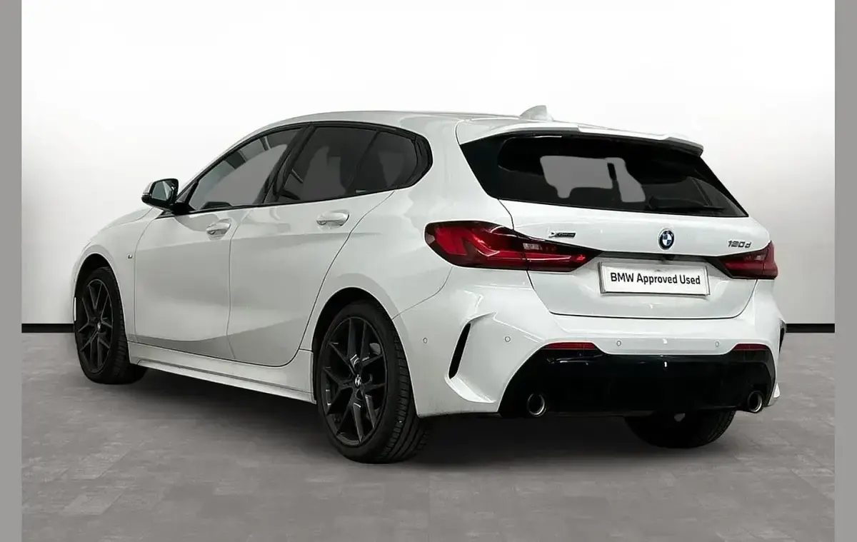 Used BMW 120 M Sport 187 HP (137 kW) 2022 White Hatchback