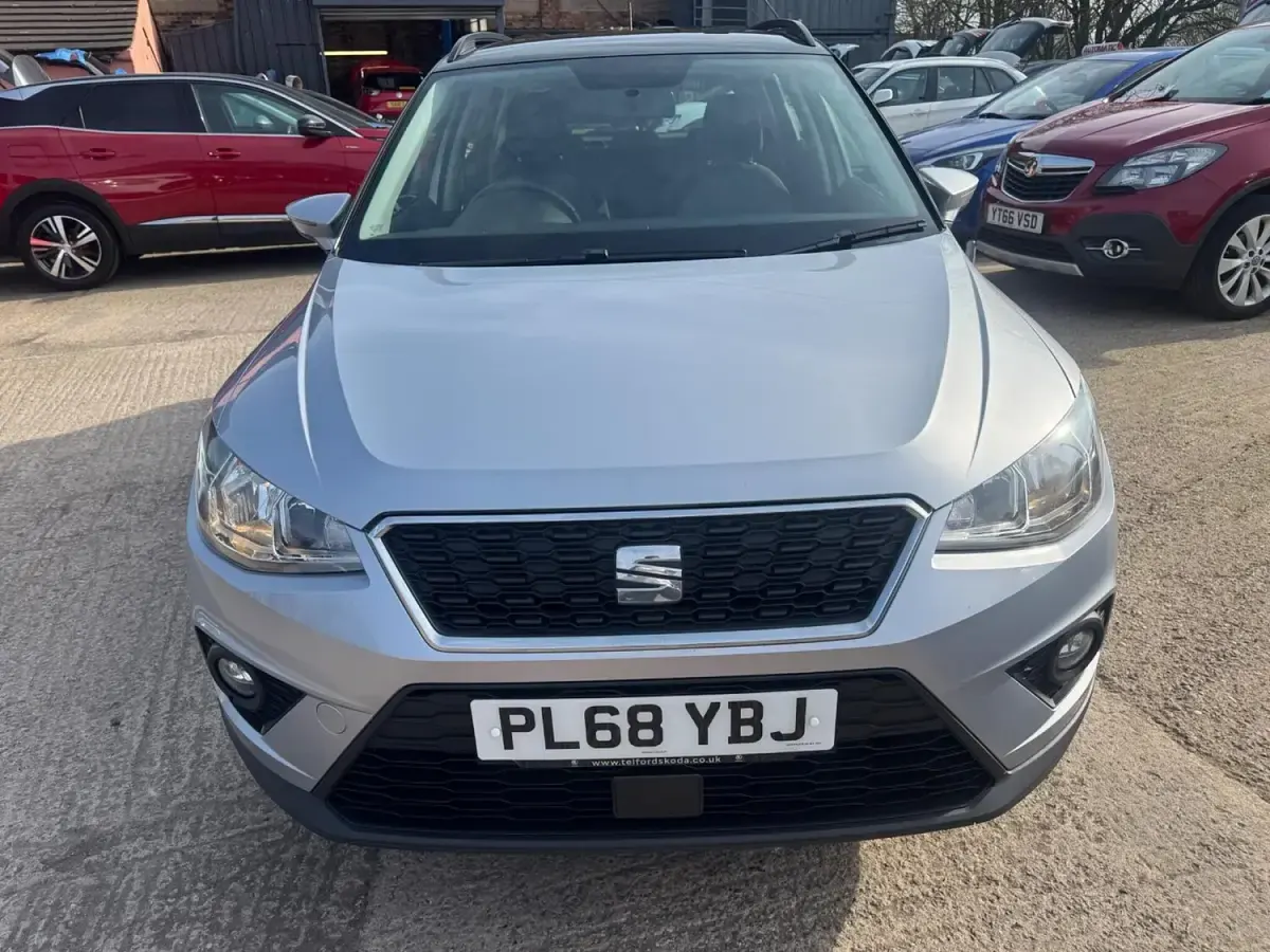 Used Seat Arona SE Technology 115 HP (84 kW) 2019 Silver SUV