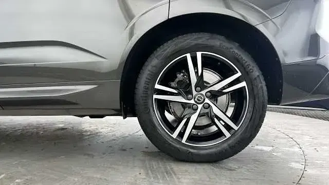 Used Volvo XC60 R-Design 247 HP (181 kW) 2022 SUV
