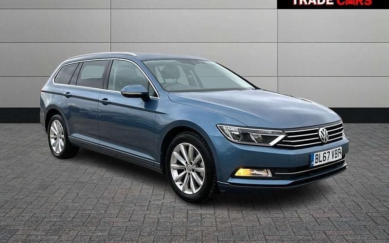 Blue Used 2018 VW Passat Business Estate | £6,995 (Fair price) - Image 1/4