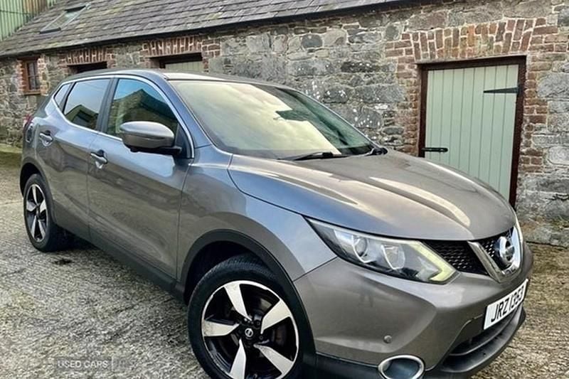 Grey Used 2015 Nissan Qashqai N-TEC SUV | £5,495 (Good price) - Image 1/1