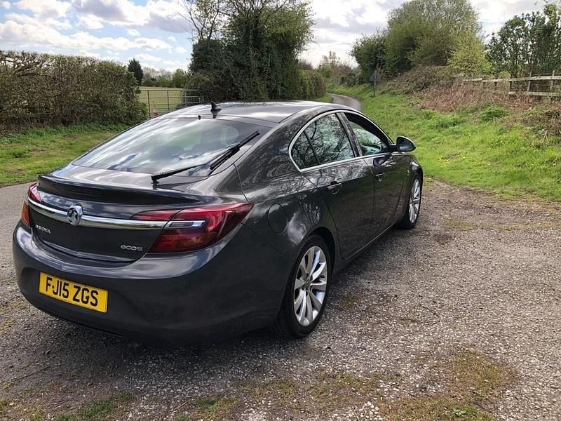 Used Vauxhall Insignia Elite 140 HP (102 kW) 2015 Grey Hatchback