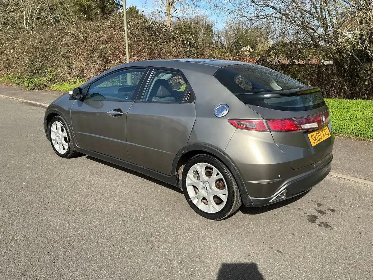 Used Honda Civic ES 140 HP (102 kW) 2009 Grey Hatchback