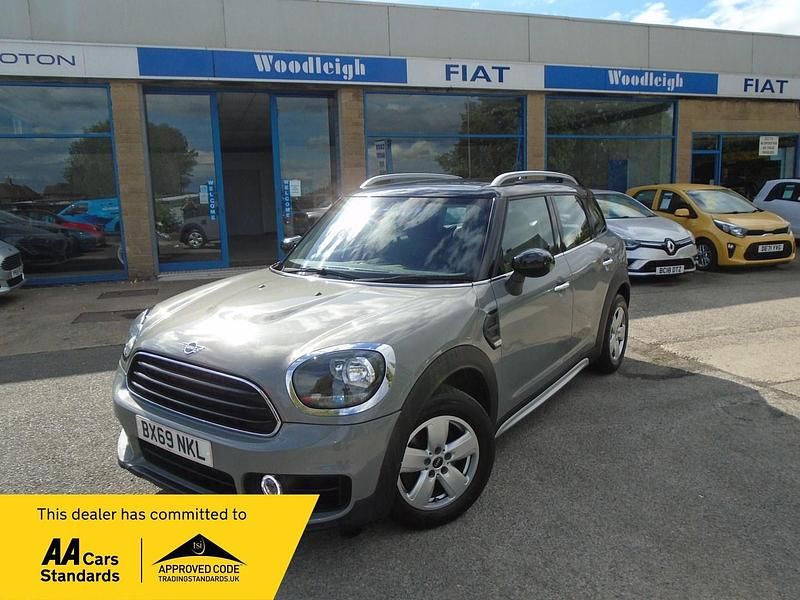 Grey Used 2019 Mini Cooper Countryman Classic SUV | £10,995 (Fair price) - Image 1/4