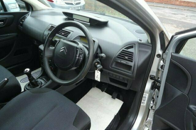 Used Citroën C4 90 HP (66 kW) 2005 Hatchback