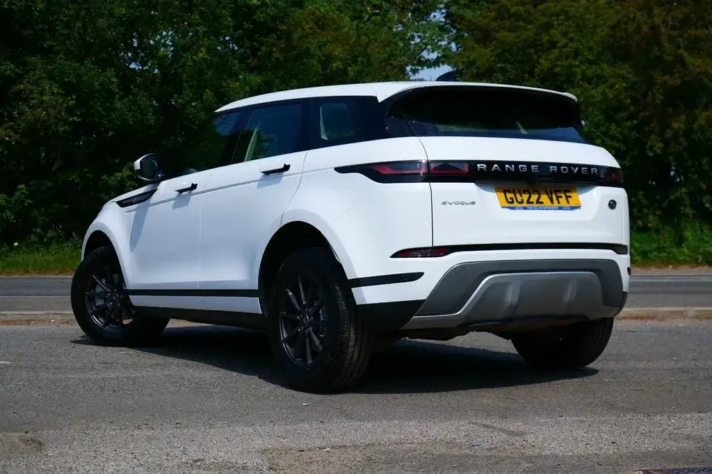 Used Land Rover Range Rover evoque S 163 HP (119 kW) 2022 White SUV