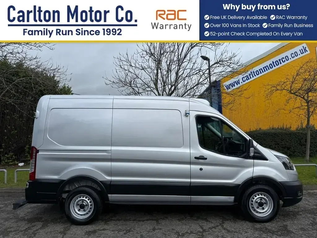 Używany Ford Transit S 130 KM (95 kW) 2021 Srebrny Van