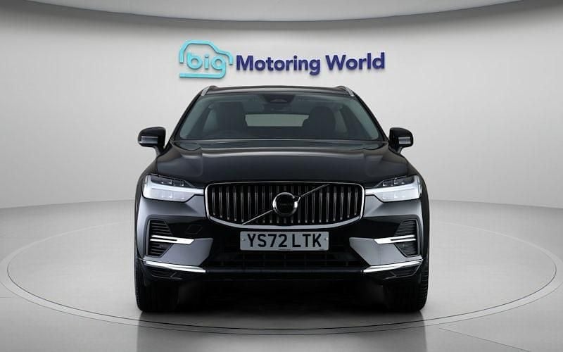 Used Volvo XC60 Core 350 HP (257 kW) 2022 Black SUV