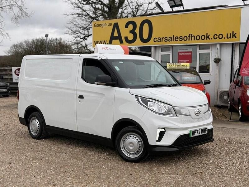 Used Maxus eDeliver 3 22 kW (31 HP) 2022 White Van