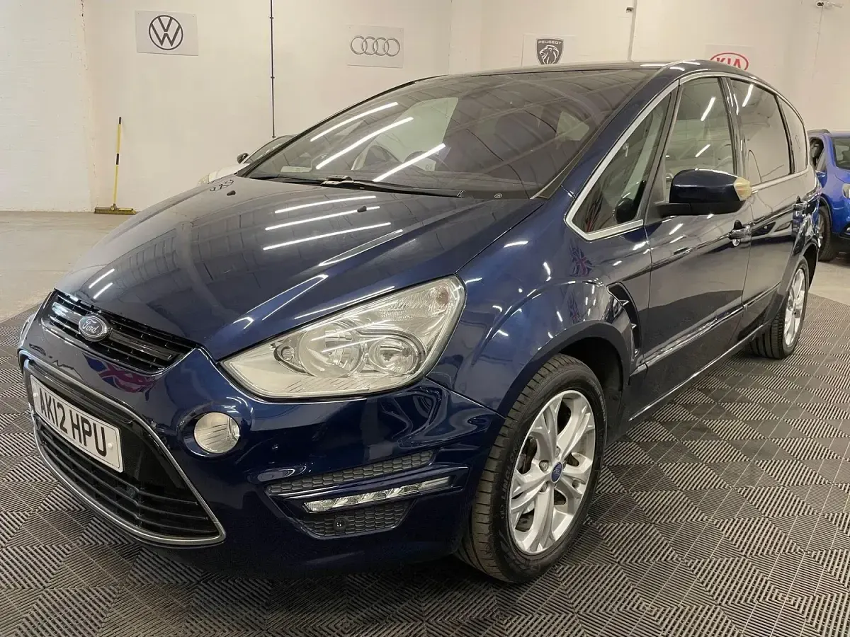 Used Ford S-MAX Titanium 140 HP (102 kW) 2012 Blue MPV