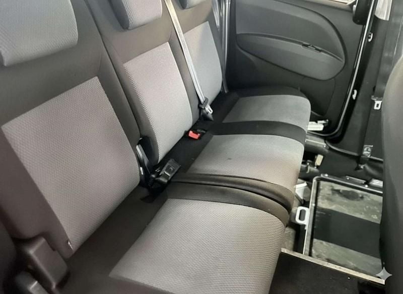 Used Fiat Doblò 105 HP (77 kW) 2011 Grey MPV