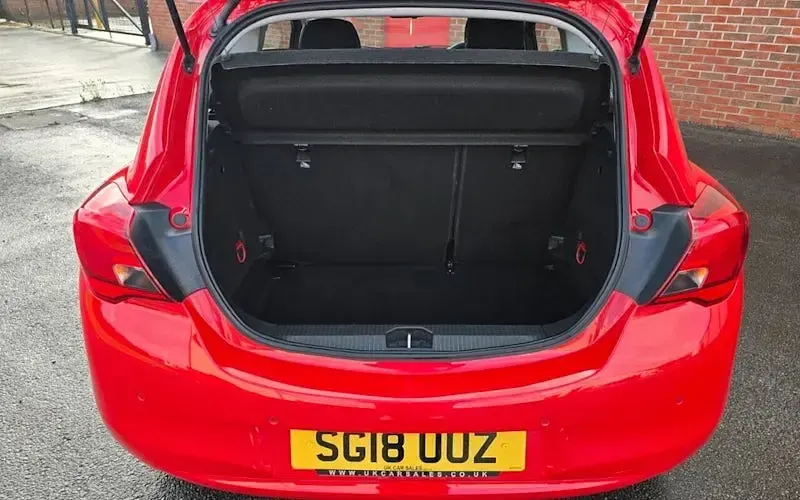 Used Vauxhall Corsa 75 HP (55 kW) 2018 Red Hatchback