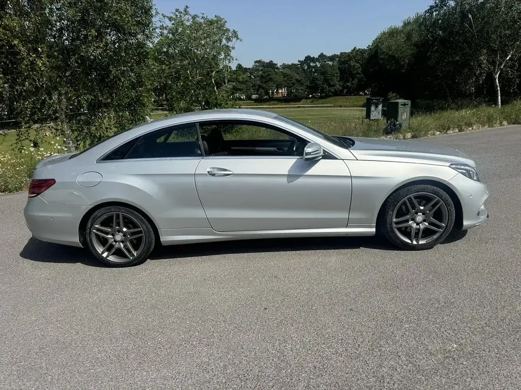 Used Mercedes E220 AMG line 177 HP (130 kW) 2015 Silver Coupe