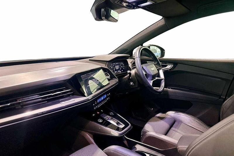 Used Audi Q4 e-tron S-Line 150 kW (204 HP) 2021 Blue SUV