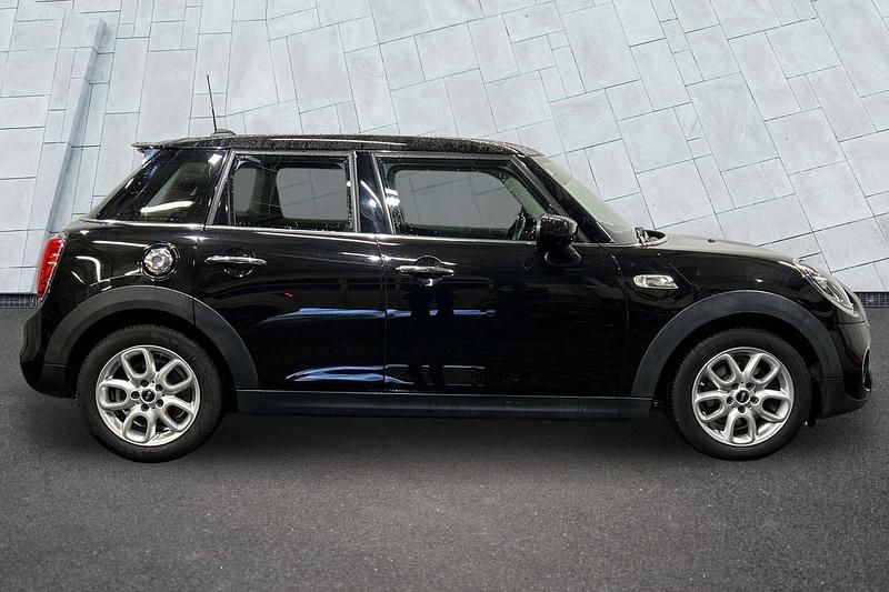 Used Mini Cooper S Classic 189 HP (139 kW) 2020 Black Hatchback