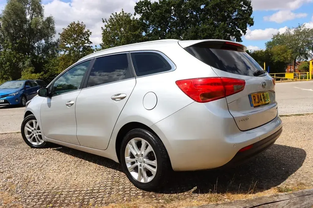 Used Kia Ceed 2014 Silver Hatchback