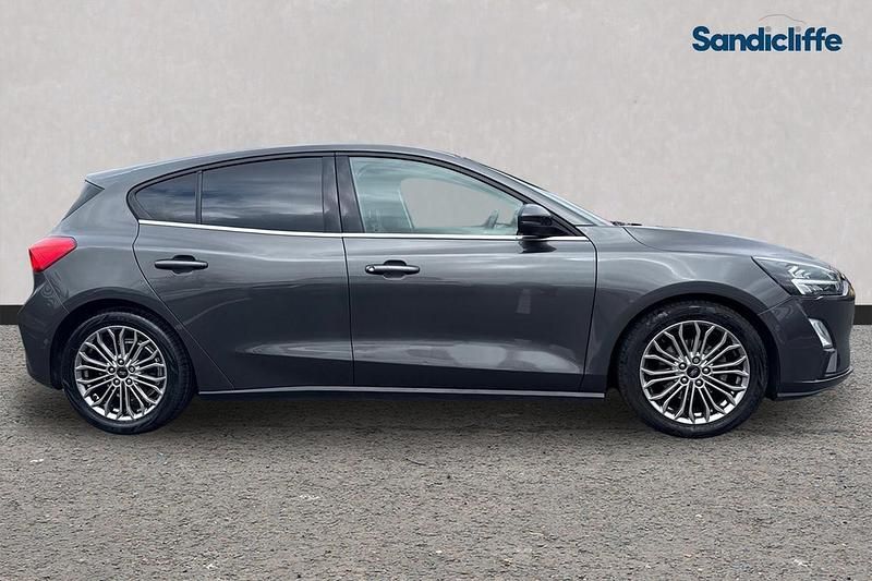 Used Ford Focus 125 HP (91 kW) 2022 Grey Hatchback