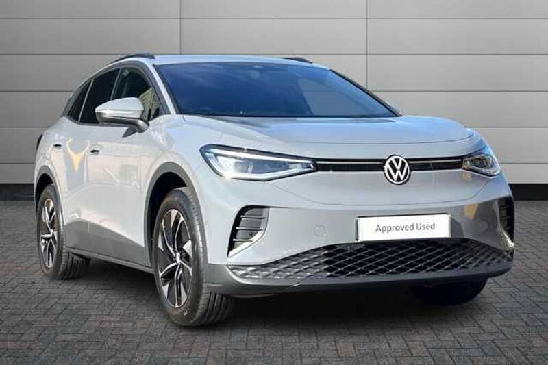 Moonstone grey Used 2025 VW ID.4 Pro SUV | £29,895 (Fair price) - Image 1/4