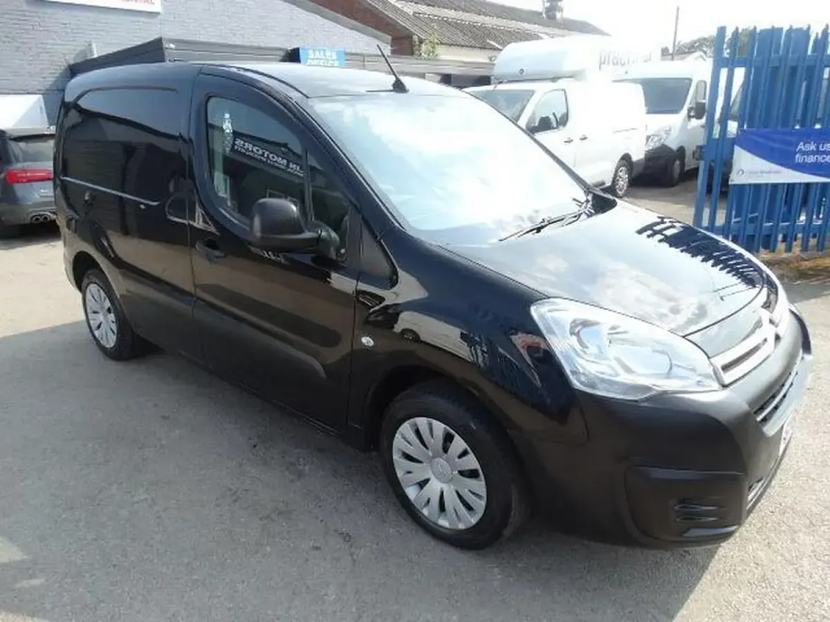 Used Citroën Berlingo 2018 Black MPV