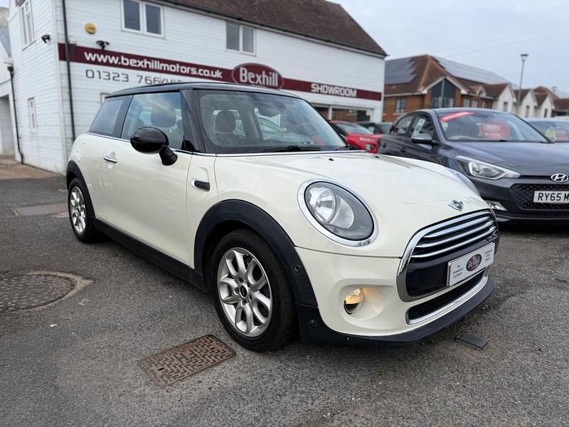 Used Mini Cooper Hatch 136 HP (100 kW) 2014 White Hatchback