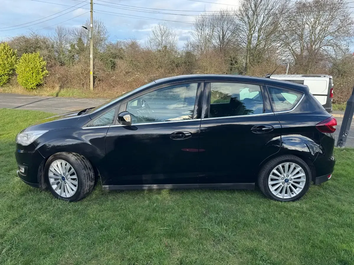 Used Ford C-MAX Titanium 120 HP (88 kW) 2016 Black MPV