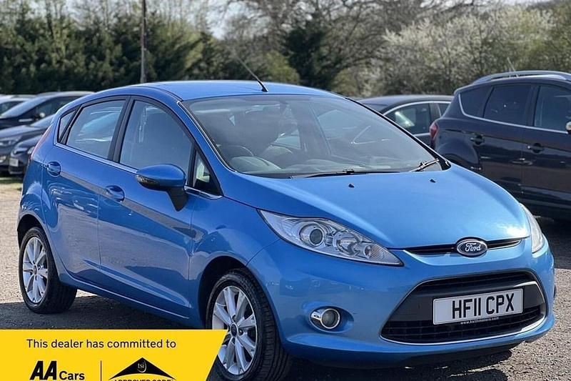 Used Ford Fiesta Zetec 96 HP (70 kW) 2011 Blue Hatchback